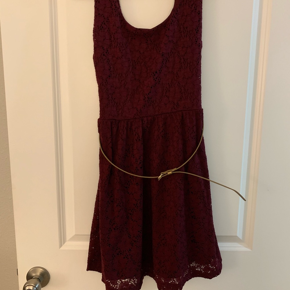 Burgundy tank dress w/ floral lace overlay & belt